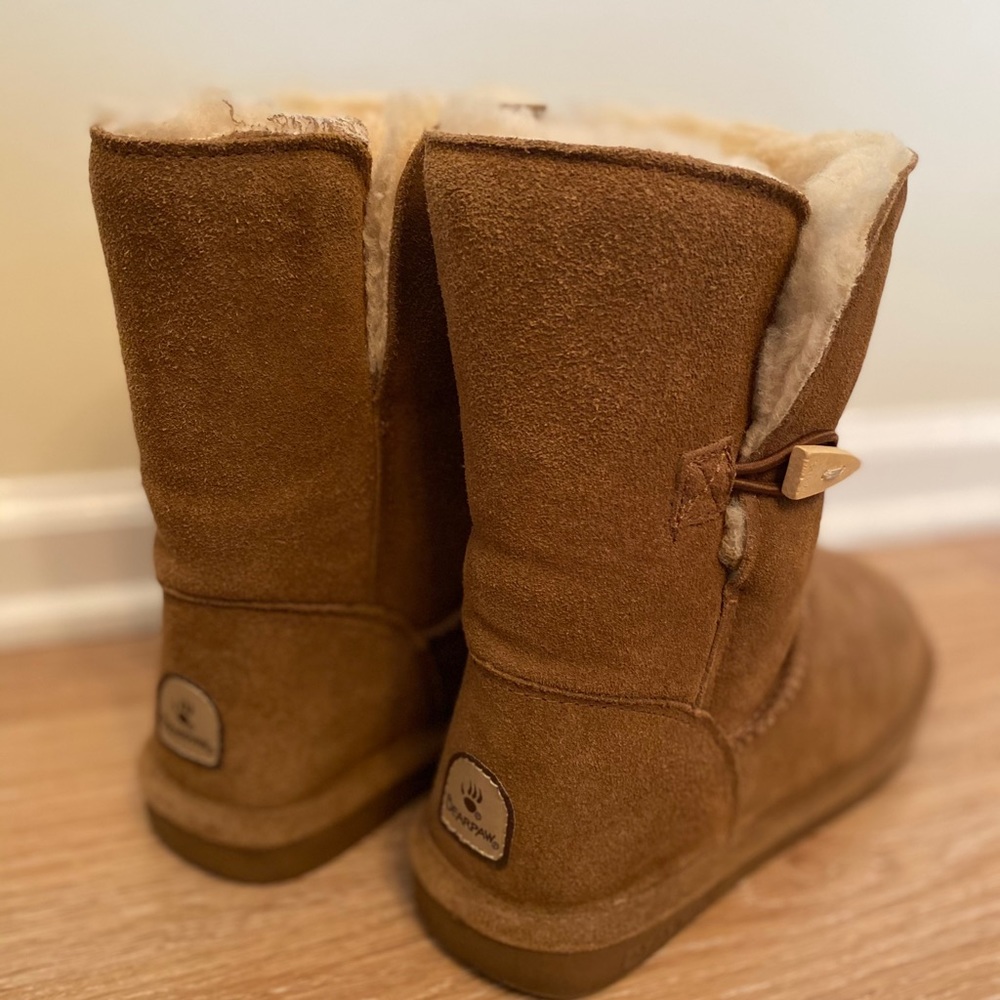 Women's Bearpaw Tan Boots Size 10